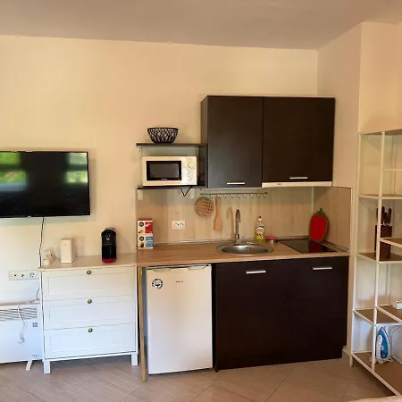 Life Home2host Apartman *