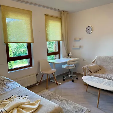 Apartman Life Home2host *